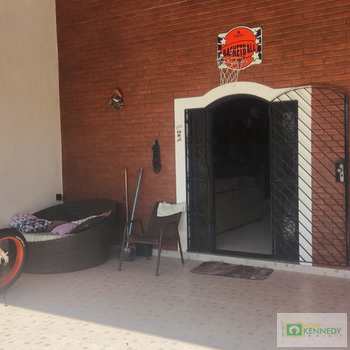 Casa em Praia Grande, bairro Flórida