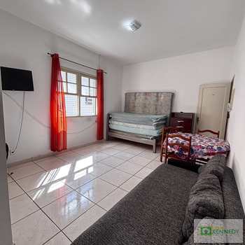Kitnet em Praia Grande, bairro Guilhermina