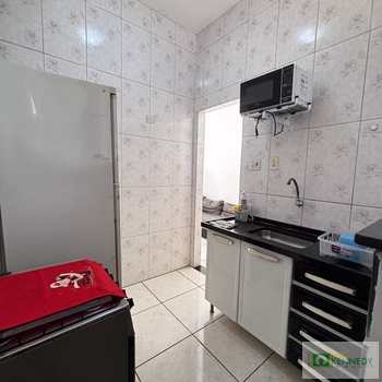 Kitnet em Praia Grande, bairro Guilhermina