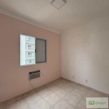 Apartamento em Praia Grande, bairro Ocian