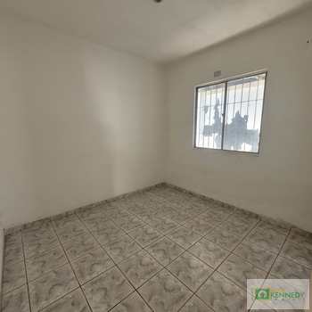 Casa em Praia Grande, bairro Samambaia