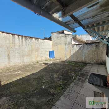Casa em Praia Grande, bairro Samambaia