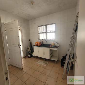 Casa em Praia Grande, bairro Samambaia