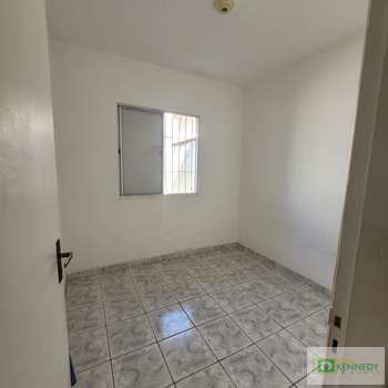 Casa em Praia Grande, bairro Samambaia