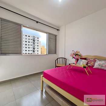Apartamento em Praia Grande, bairro Tupi