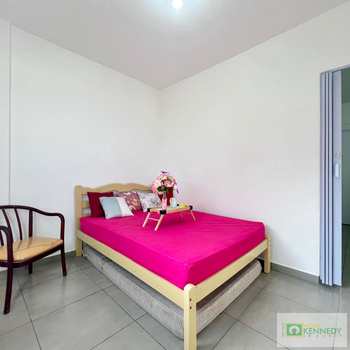 Apartamento em Praia Grande, bairro Tupi