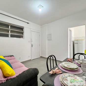 Apartamento em Praia Grande, bairro Tupi