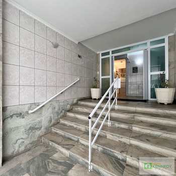 Apartamento em Praia Grande, bairro Tupi