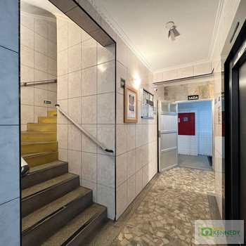 Apartamento em Praia Grande, bairro Tupi