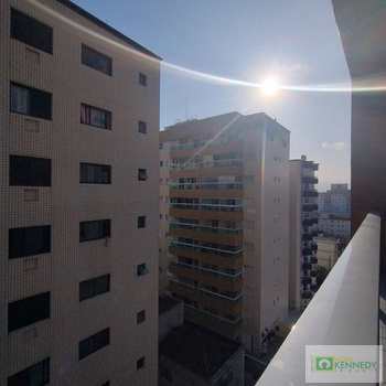 Apartamento em Praia Grande, bairro Guilhermina
