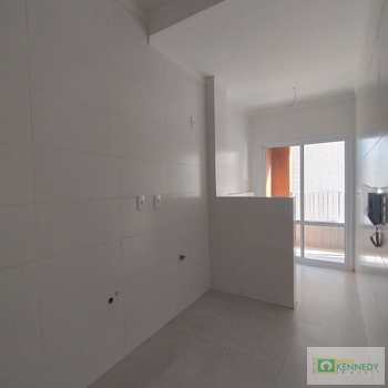 Apartamento em Praia Grande, bairro Guilhermina