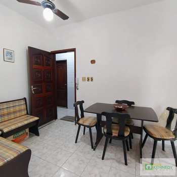 Kitnet em Praia Grande, bairro Balneário Maracanã