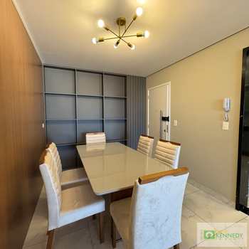 Apartamento em Praia Grande, bairro Guilhermina