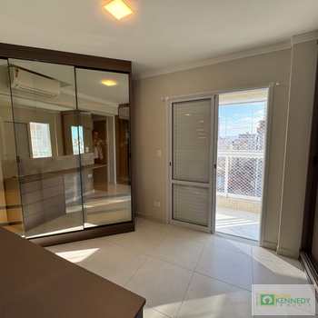 Apartamento em Praia Grande, bairro Guilhermina