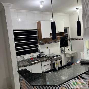 Kitnet em Praia Grande, bairro Aviação
