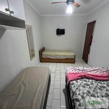Kitnet em Praia Grande, bairro Aviação