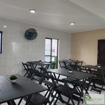 Apartamento em Praia Grande, bairro Aviação
