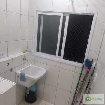Apartamento em Praia Grande, bairro Mirim