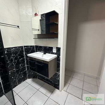 Apartamento em Praia Grande, bairro Aviação