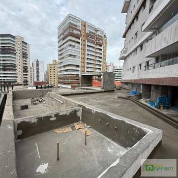 Apartamento em Praia Grande, bairro Boqueirão