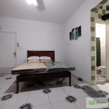Kitnet em Praia Grande, bairro Boqueirão