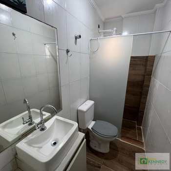 Apartamento em Praia Grande, bairro Tupi