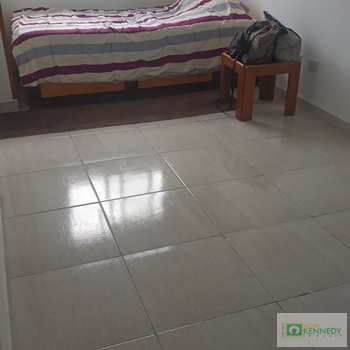 Apartamento em Praia Grande, bairro Tupi