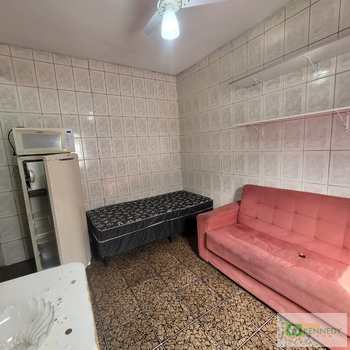Kitnet em Praia Grande, bairro Ocian