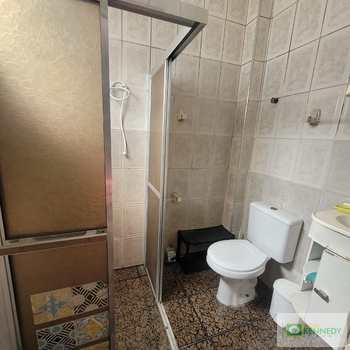 Kitnet em Praia Grande, bairro Ocian