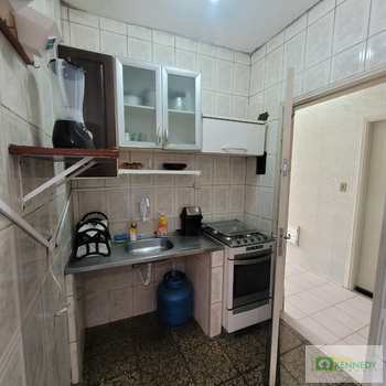 Kitnet em Praia Grande, bairro Ocian
