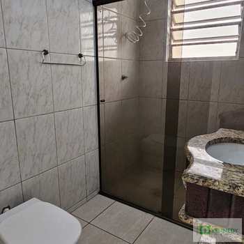 Casa em Praia Grande, bairro Mirim