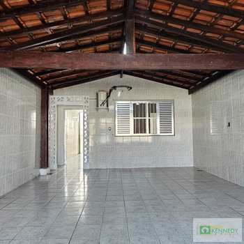 Casa em Praia Grande, bairro Mirim