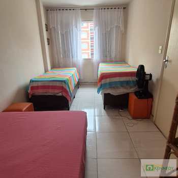 Apartamento em Praia Grande, bairro Tupi