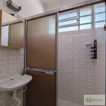 Kitnet em Praia Grande, bairro Ocian