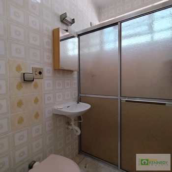 Kitnet em Praia Grande, bairro Ocian