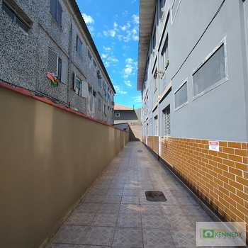 Kitnet em Praia Grande, bairro Ocian