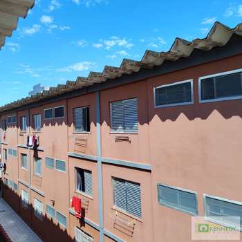 Kitnet em Praia Grande, bairro Ocian