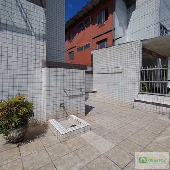 Kitnet em Praia Grande, bairro Ocian