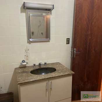 Apartamento em Praia Grande, bairro Boqueirão