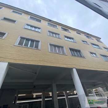 Apartamento em Praia Grande, bairro Boqueirão