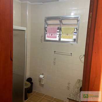 Apartamento em Praia Grande, bairro Boqueirão