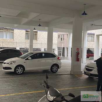 Apartamento em Praia Grande, bairro Boqueirão