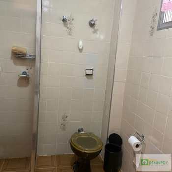 Apartamento em Praia Grande, bairro Boqueirão