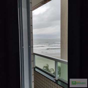 Apartamento em Praia Grande, bairro Caiçara