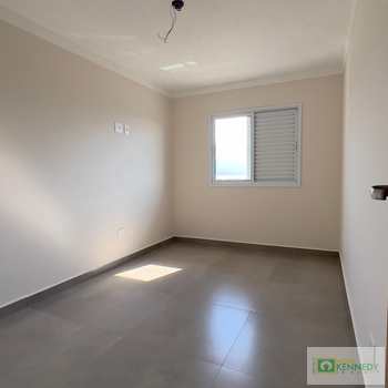 Apartamento em Praia Grande, bairro Caiçara