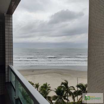 Apartamento em Praia Grande, bairro Caiçara