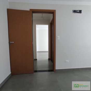 Apartamento em Praia Grande, bairro Caiçara