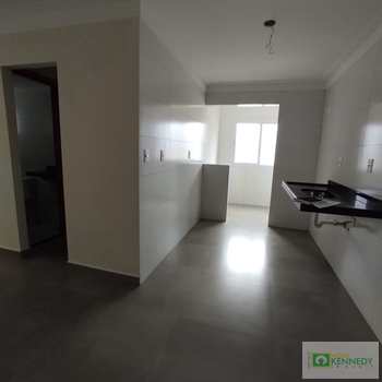 Apartamento em Praia Grande, bairro Caiçara