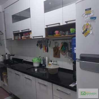 Apartamento em Praia Grande, bairro Jardim Imperador