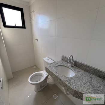 Apartamento em Praia Grande, bairro Caiçara